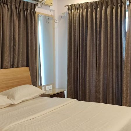 Tara Suites Premium Rooms In Central Indiranagar Бангалор Екстериор снимка