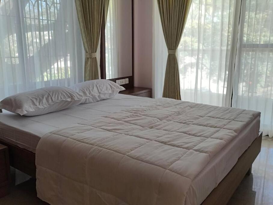 Tara Suites Premium Rooms In Central Indiranagar Бангалор Екстериор снимка