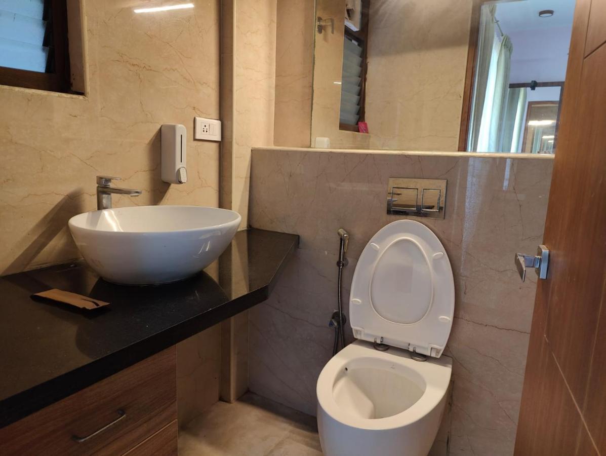 Tara Suites Premium Rooms In Central Indiranagar Бангалор Екстериор снимка