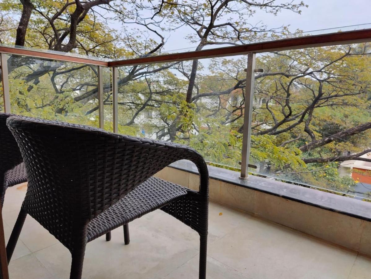 Tara Suites Premium Rooms In Central Indiranagar Бангалор Екстериор снимка